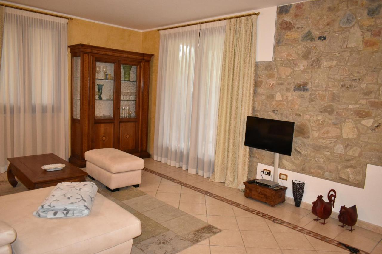 Montinelle Casa Ulivoヴィラ エクステリア 写真